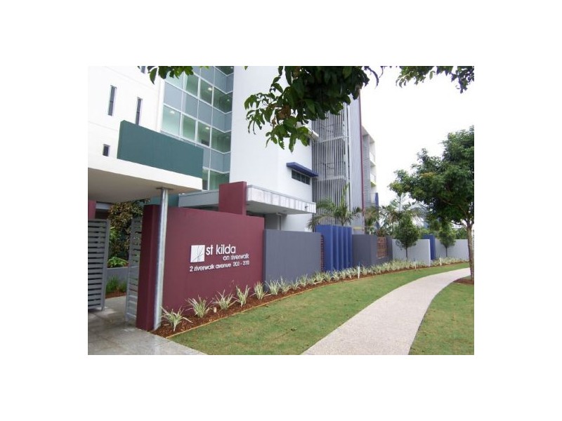 2 Riverwalk Ave, Robina QLD 4226