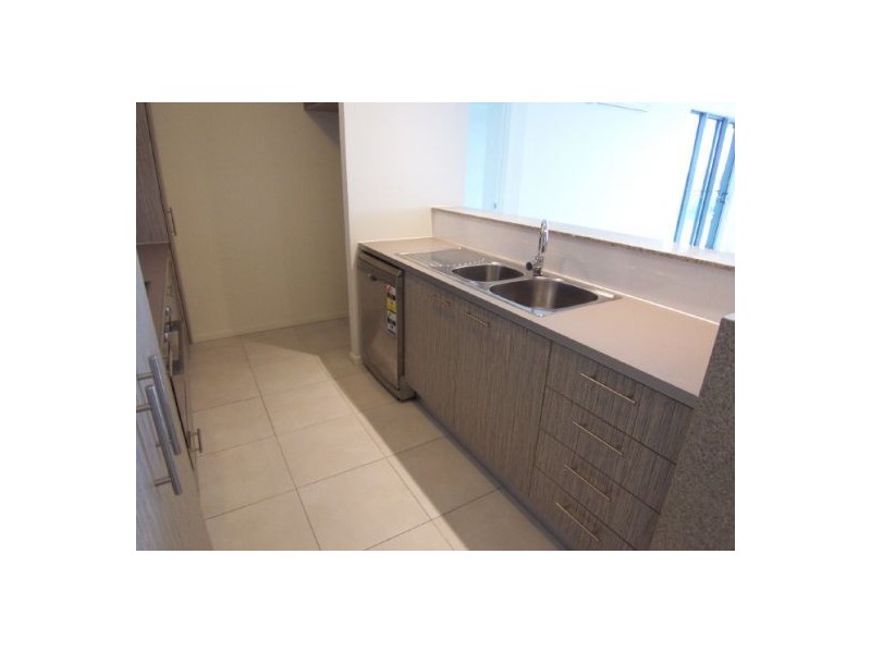 2 Riverwalk Ave, Robina QLD 4226