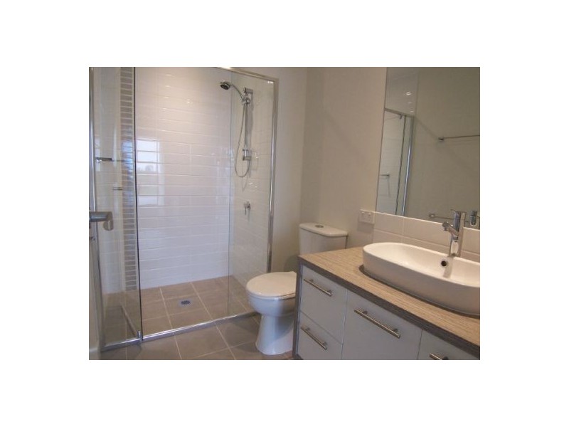 2 Riverwalk Ave, Robina QLD 4226