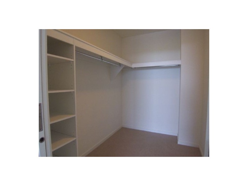 2 Riverwalk Ave, Robina QLD 4226