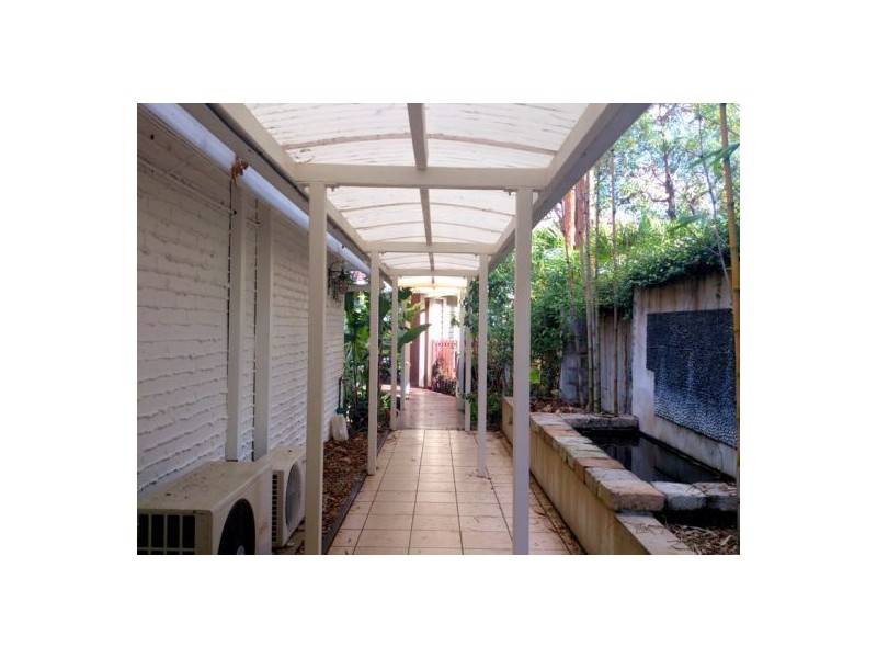 34 Simpsons Road, Bardon QLD 4065