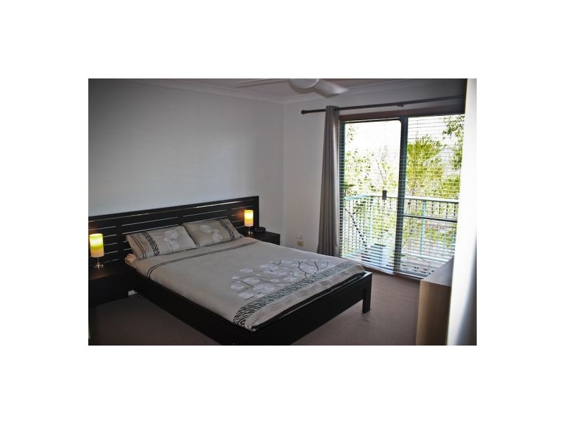 6 Crestridge Crecent, Oxenford QLD 4210