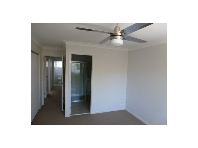 86 Carselgrove Avenue, Fitzgibbon QLD 4018