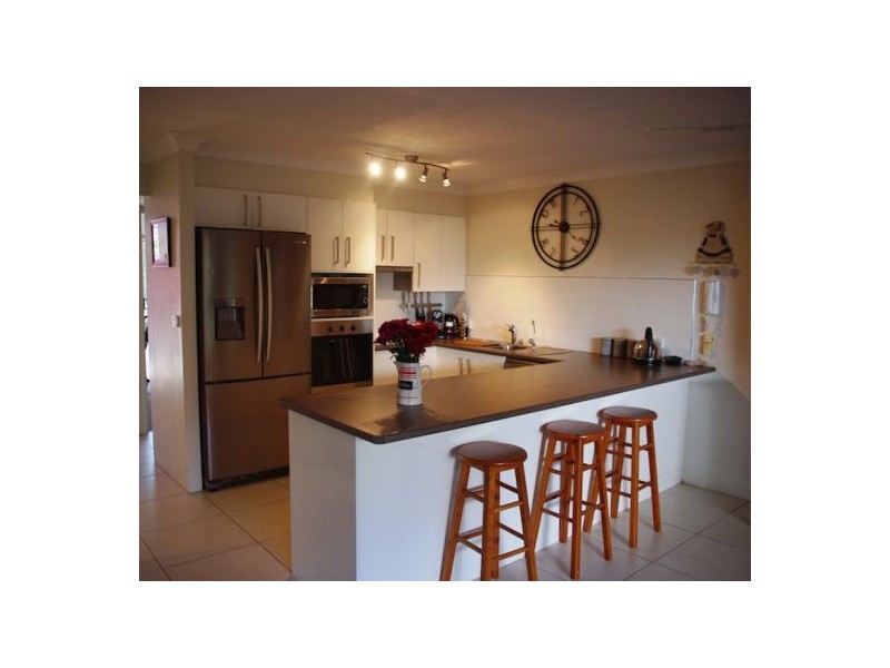 37 Bayview Street, Runaway Bay QLD 4216