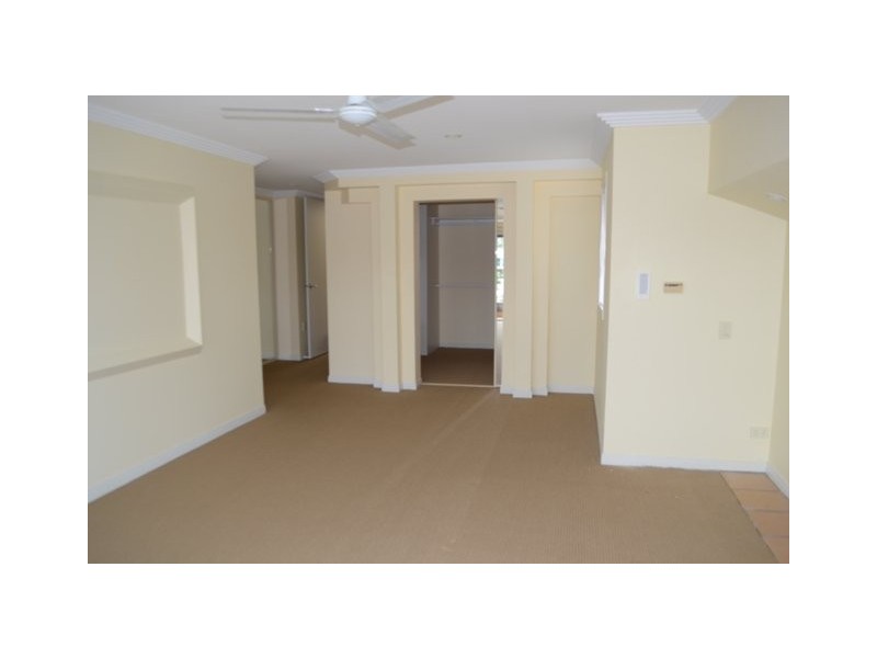 181 Stanhill Drive, Chevron Island QLD 4217