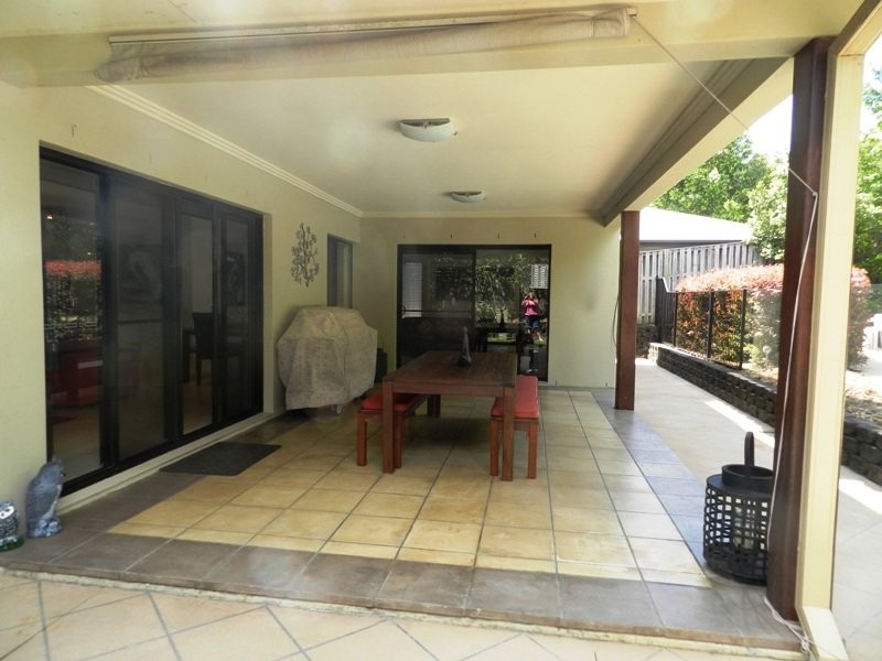 4 Corvus Way, Robina QLD 4226