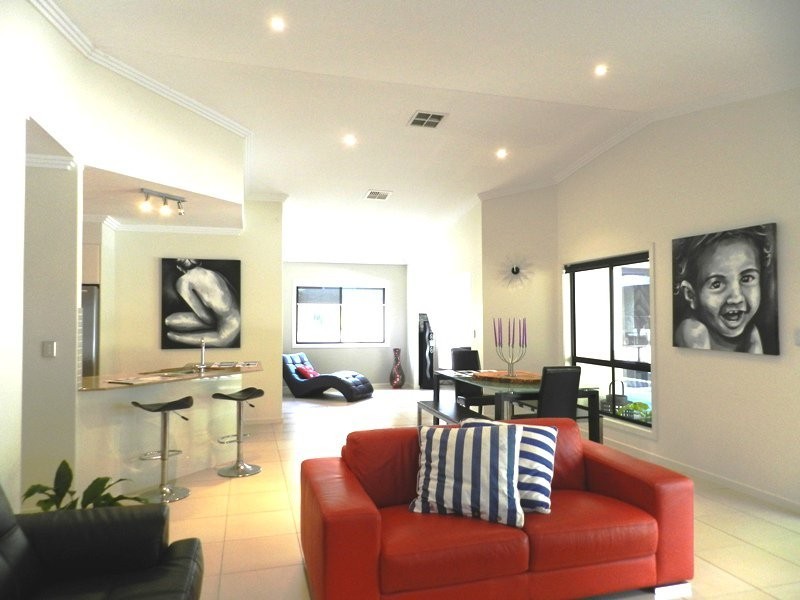 4 Corvus Way, Robina QLD 4226