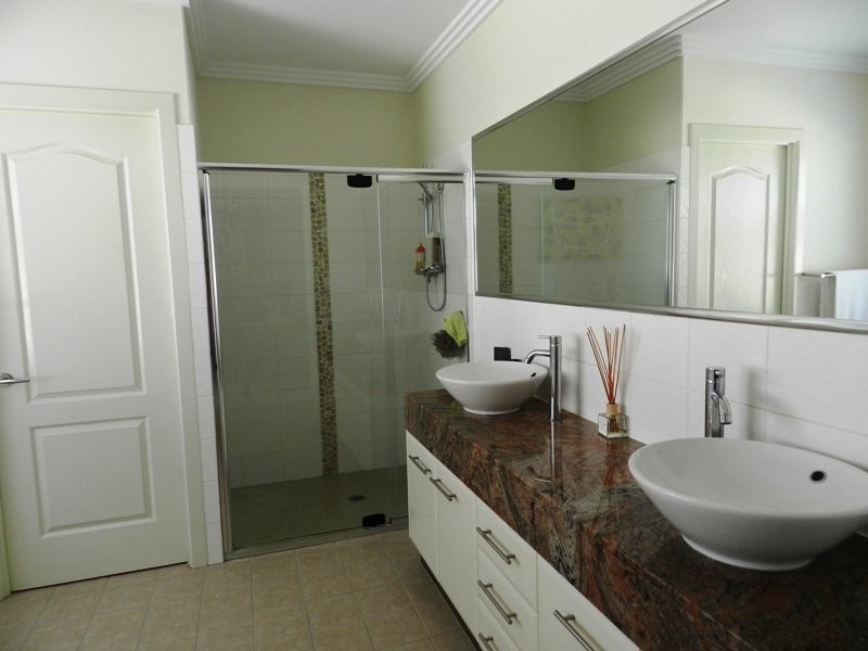 4 Corvus Way, Robina QLD 4226