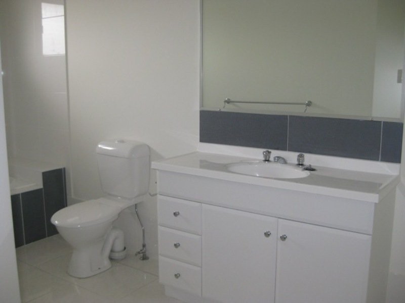 30 Carmarthen Circuit, Pacific Pines QLD 4211