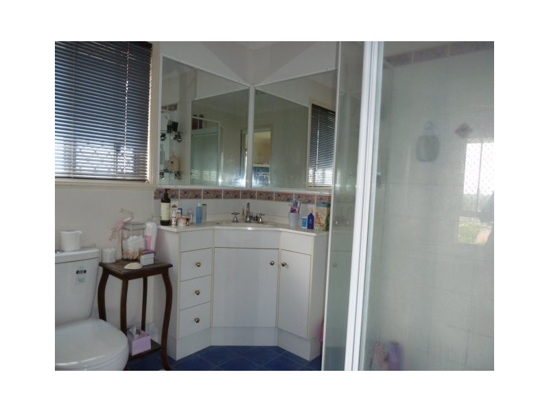 13 Nexus Close, Edens Landing QLD 4207