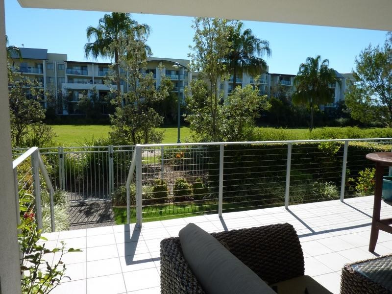 51 Grand Parade, Kawana Island QLD 4575