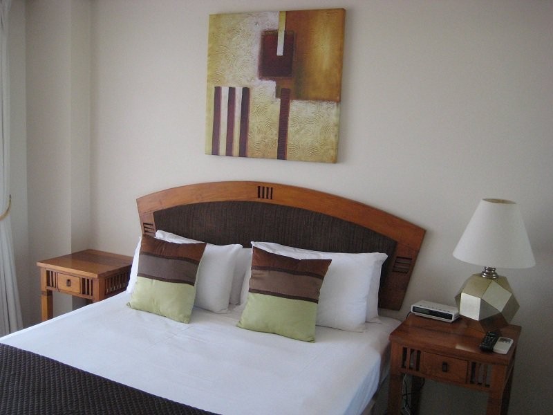 3042/2633 Gold Coast Highway, Broadbeach QLD 4218