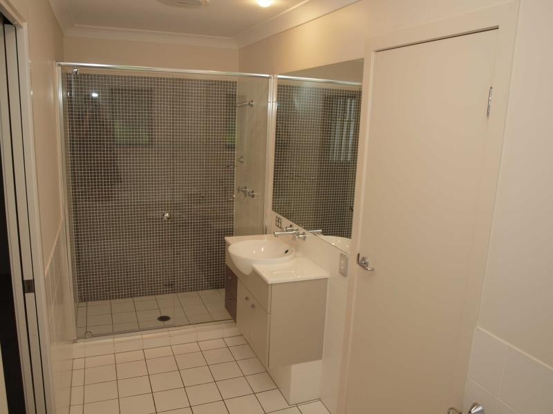 @/19 Carina Peak Drive, Varsity Lakes QLD 4227