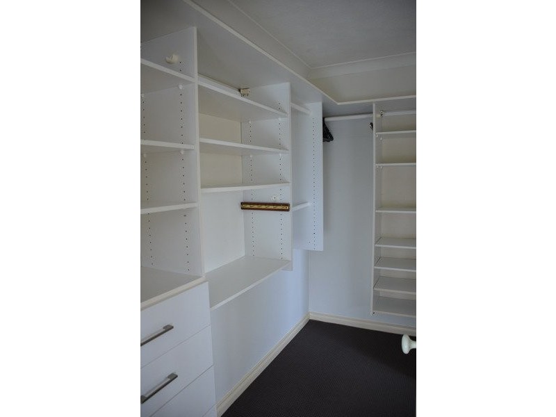 19 Riverview Parade, Surfers Paradise QLD 4217