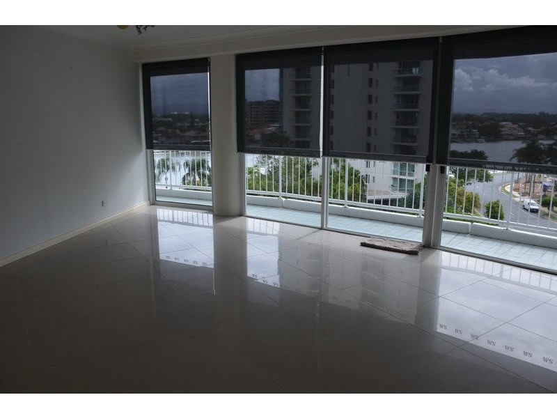 19 Riverview Parade, Surfers Paradise QLD 4217