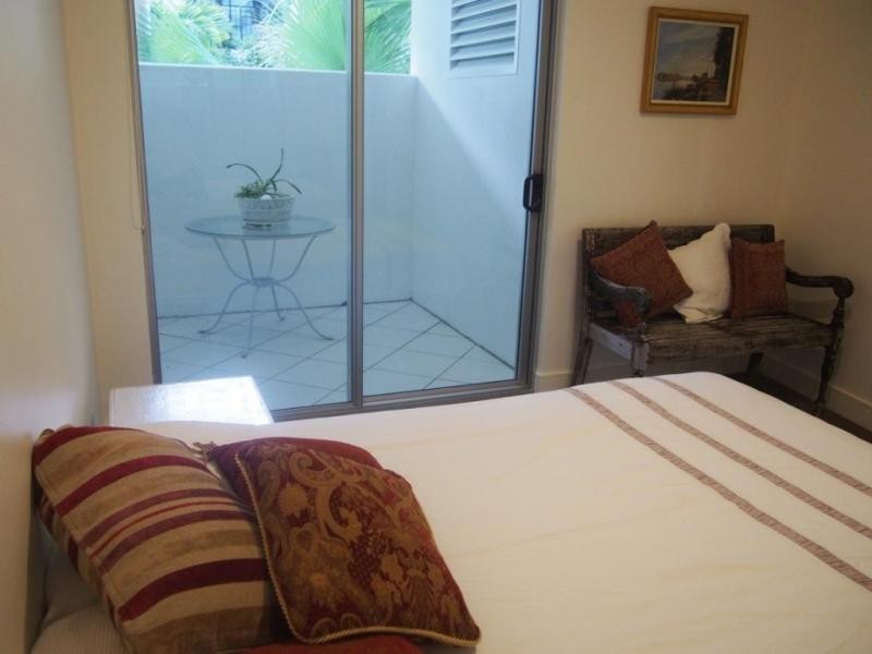 11 Nicklin Way, Minyama QLD 4575