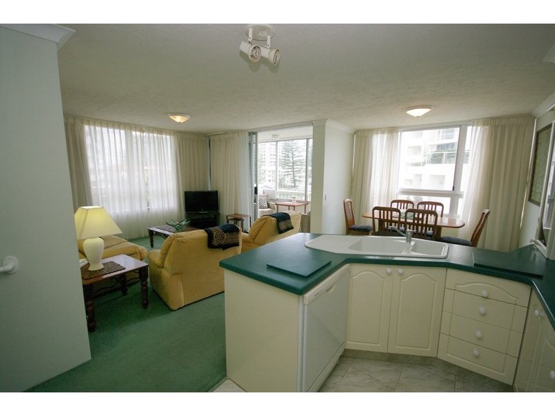 9/11 Garfield Street, Surfers Paradise QLD 4217