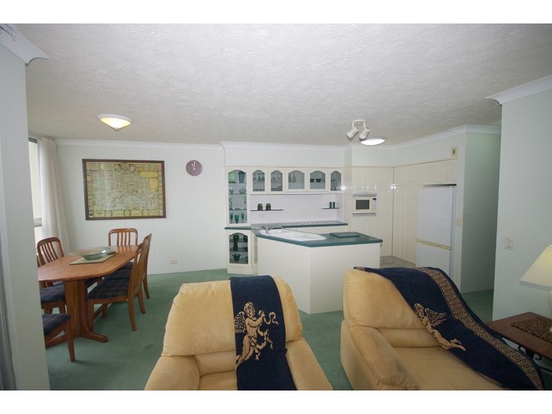 9/11 Garfield Street, Surfers Paradise QLD 4217