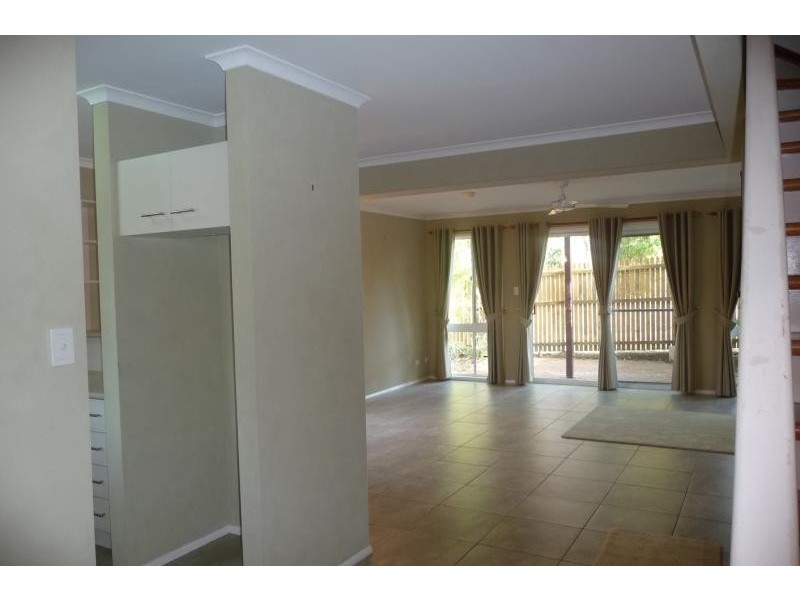 1/302 College Road, Karana Downs QLD 4306