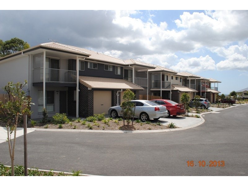 1 McAualey Parade, Pacific Pines QLD 4211
