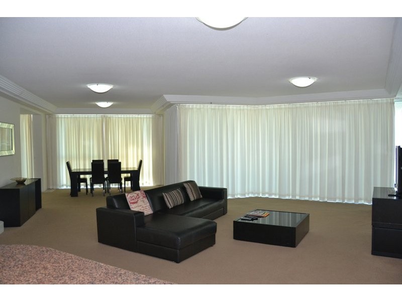 119/177 Old Burleigh Rd, Broadbeach QLD 4218