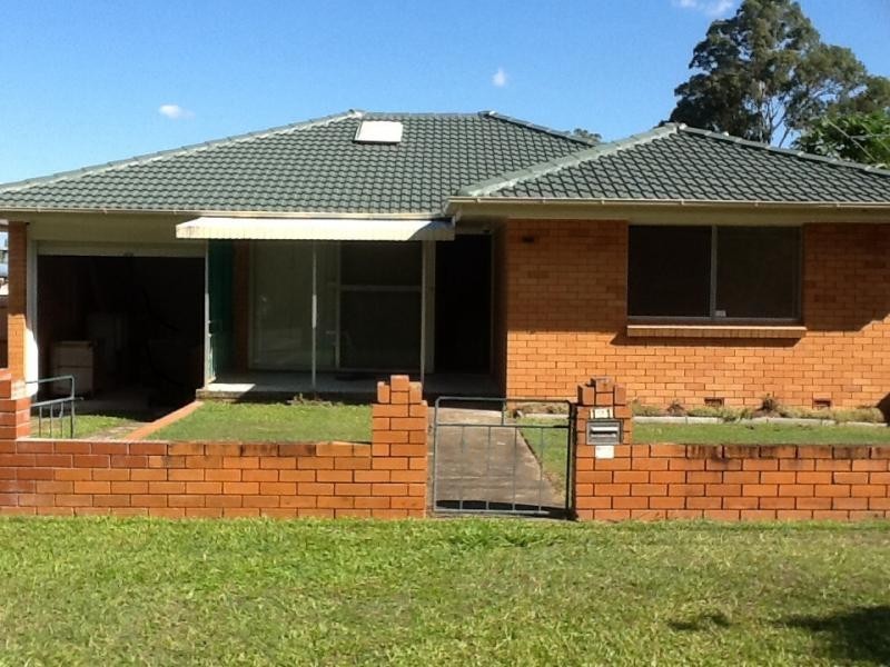 121 Middle Road, Coopers Plains QLD 4108