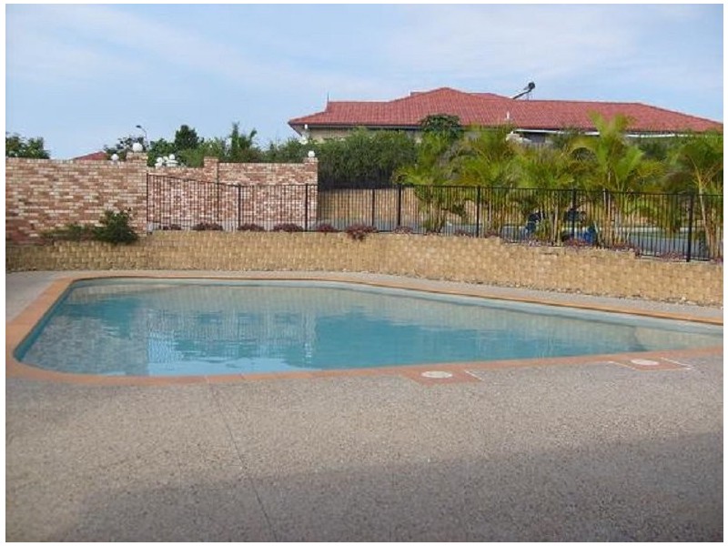 100 Oakmont Avenue, Oxley QLD 4075