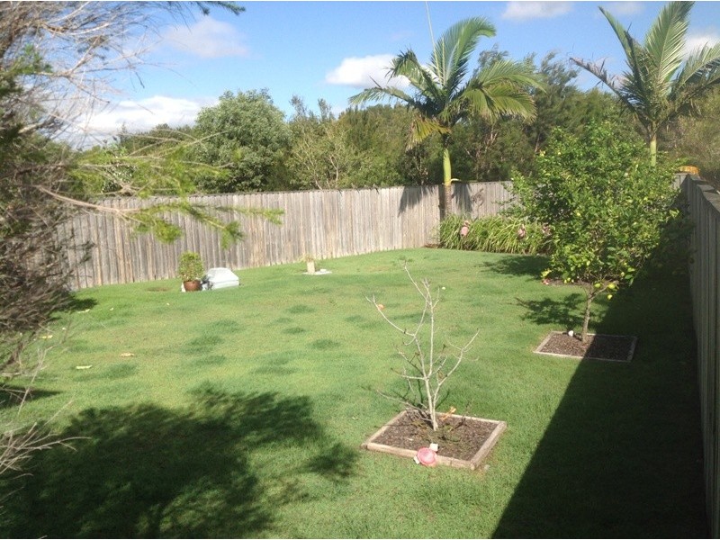 2/25 Catalina Drive, Mudjimba QLD 4564