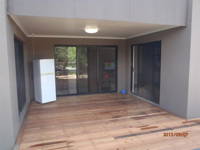 4/4 Hackney, Upper Coomera QLD 4209