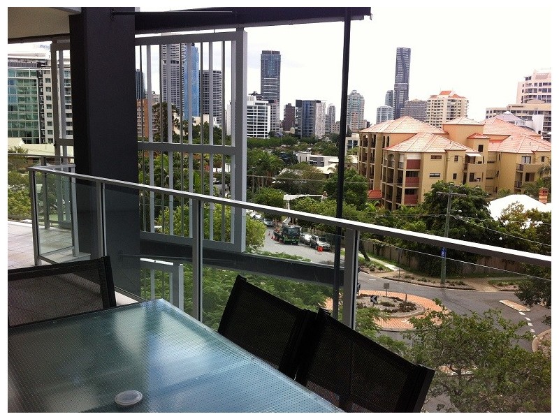 89 Lambert St, Kangaroo Point QLD 4169