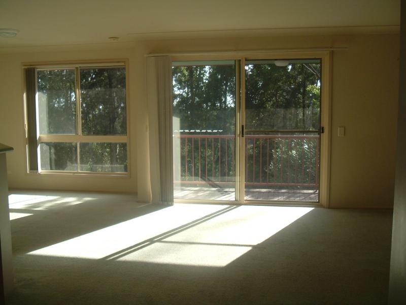 31 Simpsons Rd, Elanora QLD 4221