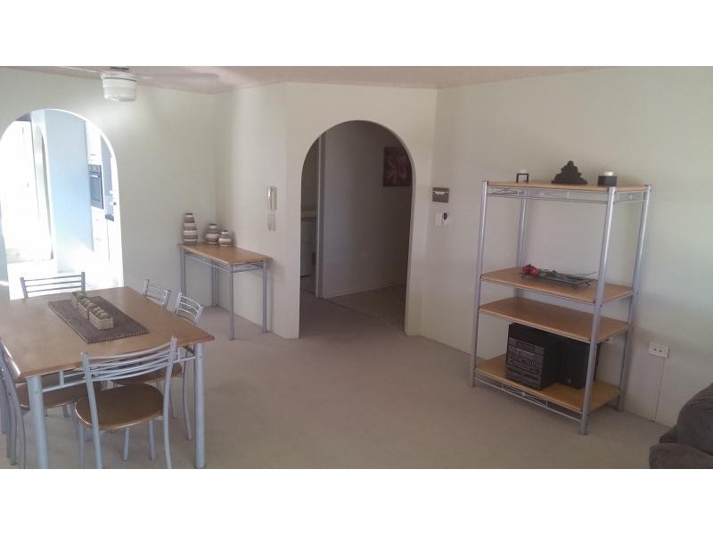 16 MacArthur Parade, Main Beach QLD 4217