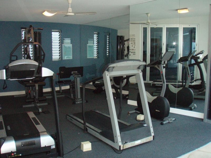 13 Nicklin Way, Minyama QLD 4575