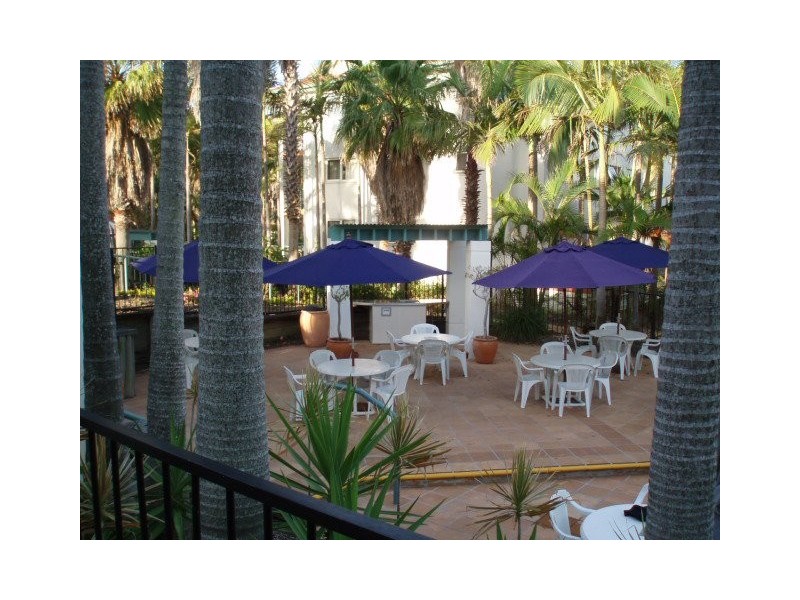 7, , Redondo Avenue, Miami QLD 4220