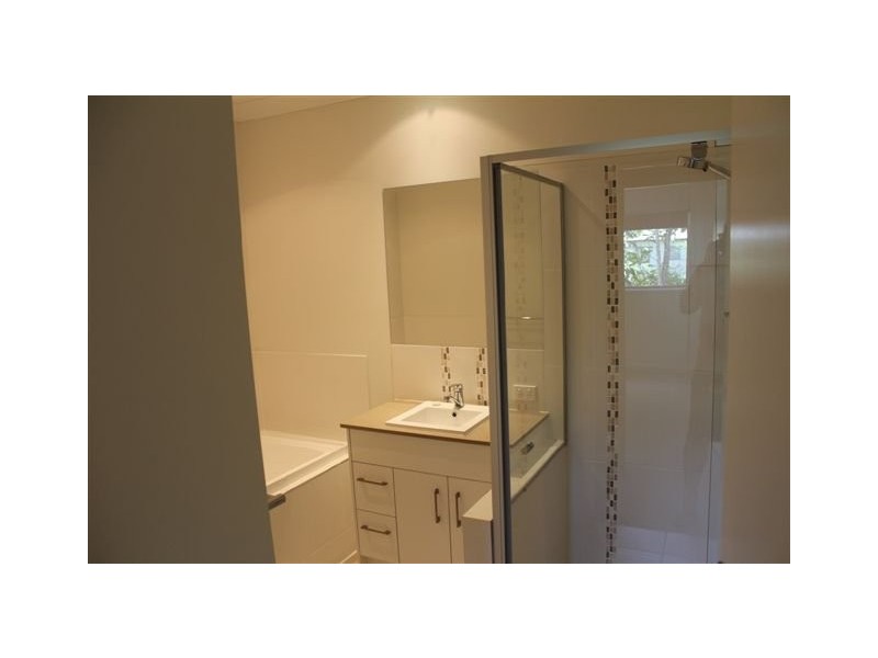 24/26 Careel Close, Helensvale QLD 4212