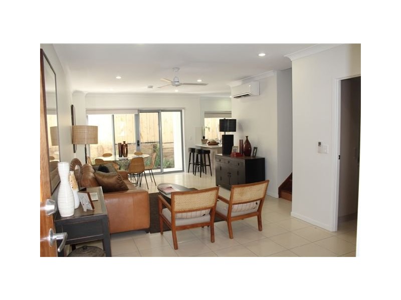 24/26 Careel Close, Helensvale QLD 4212