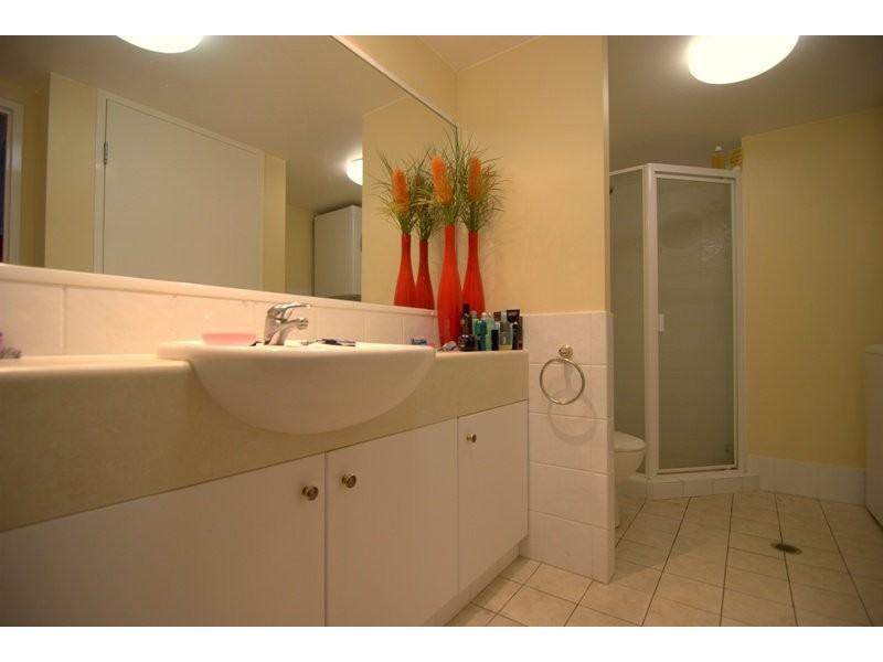 45 Deakin Street, Kangaroo Point QLD 4169