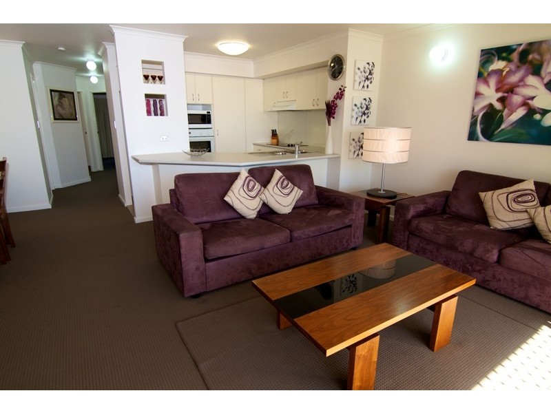 10/16 Crescent Avenue, Mermaid Beach QLD 4218