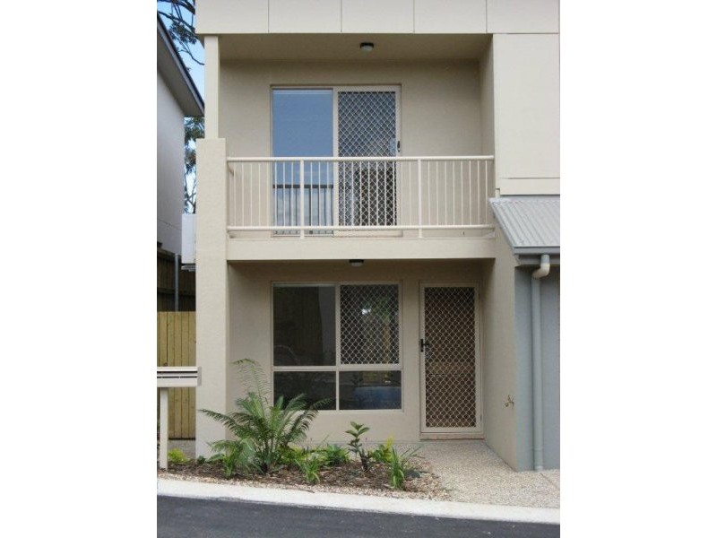 SLUG/582 Manly Road, Wakerley QLD 4154