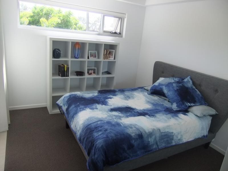 27 Boardwalk Boulevard, Mount Coolum QLD 4573