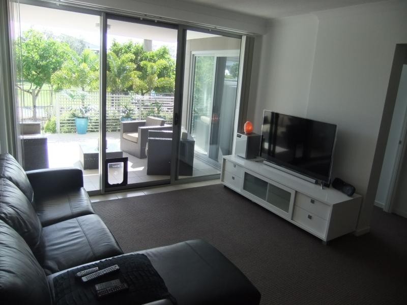 27 Boardwalk Boulevard, Mount Coolum QLD 4573