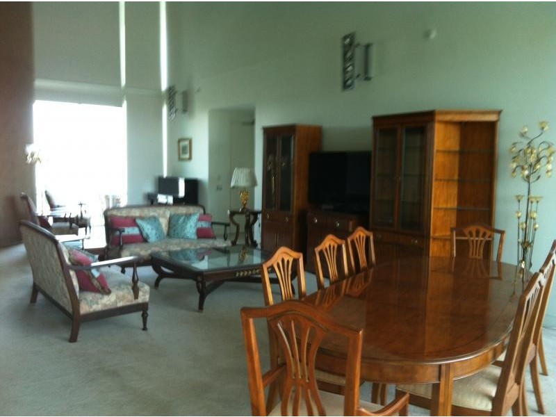 205 Coronation Drive,, Milton QLD 4064