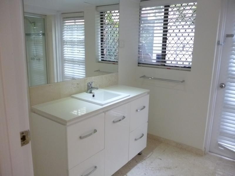 19 Explorer Street, Toowong QLD 4066