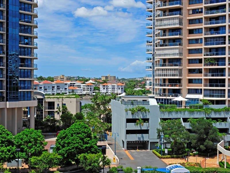 45 Deakin St, Kangaroo Point QLD 4169