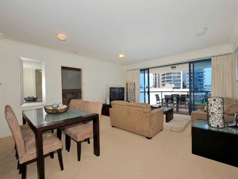 45 Deakin St, Kangaroo Point QLD 4169