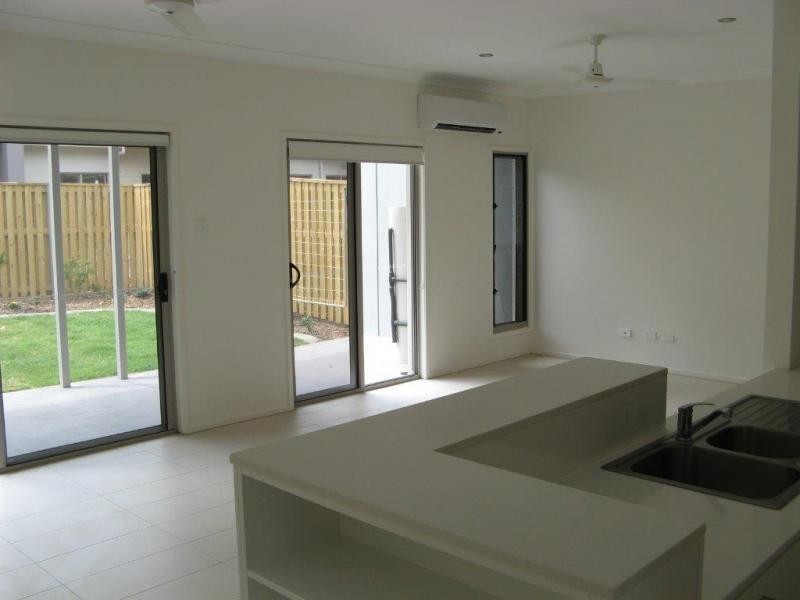 E2/57 Moss Road, Wakerley QLD 4154