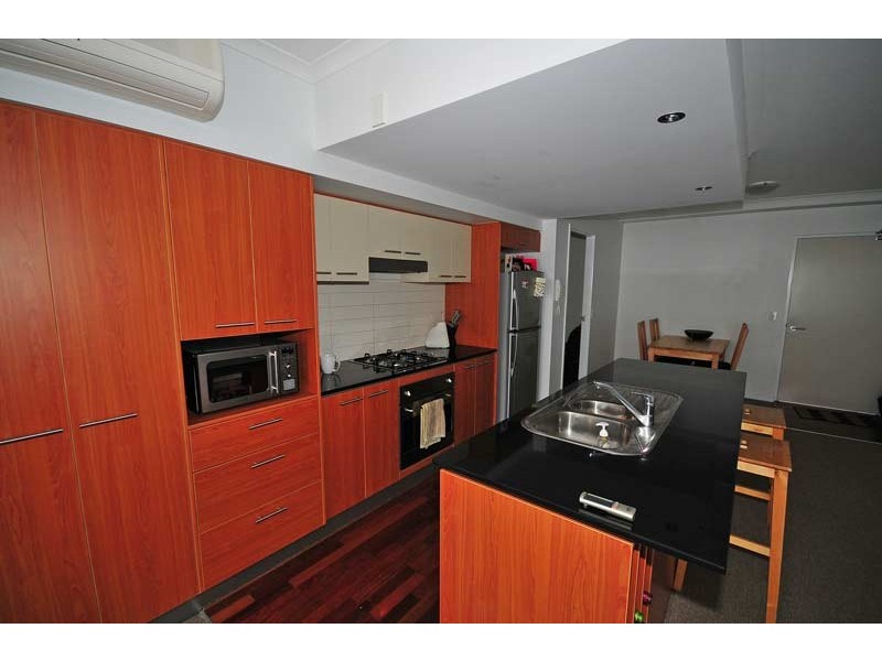 30/10 Manning St, South Brisbane QLD 4101