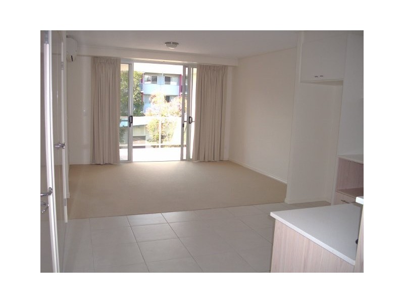 11/68 Pulgul Street, Urangan QLD 4655