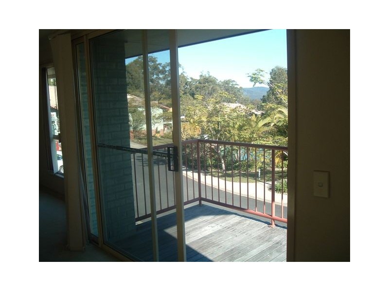 31 Simpsons Rd, Elanora QLD 4221