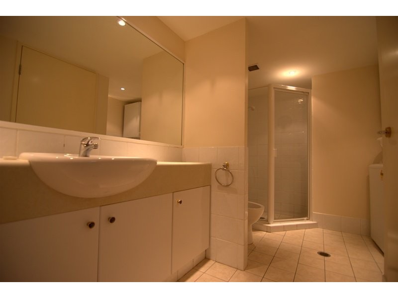 45 Deakin Street, Kangaroo Point QLD 4169